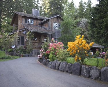 House Sitting in Grand Ronde, Oregon