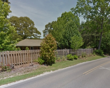 House Sitting in West Blocton, Alabama