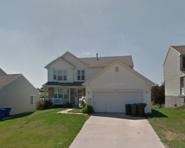 House Sitting in Bellevue, Nebraska