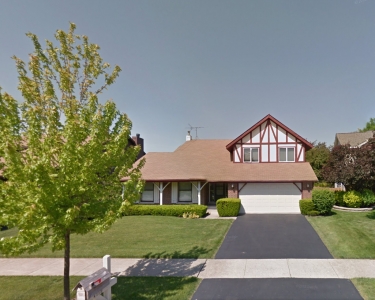 House Sitting in Northbrook, Illinois