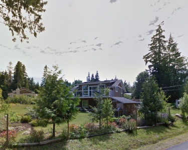 House Sitting in Bowser, BC, Canada