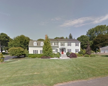 House Sitting in Fairfield, Connecticut
