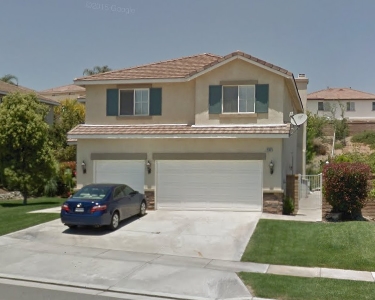 House Sitting in Corona, California