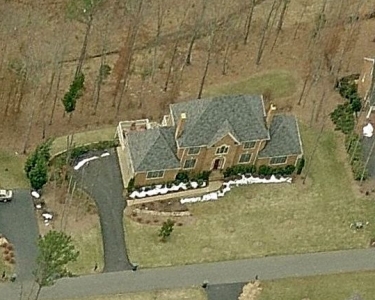 House Sitting in Keswick, Virginia