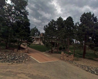 House Sitting in Evergreen, Colorado