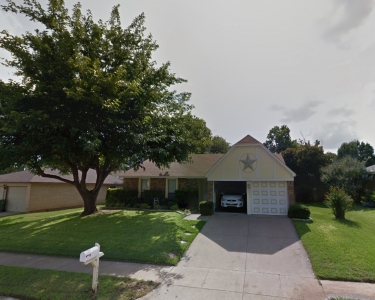 House Sitting in Bedford, Texas