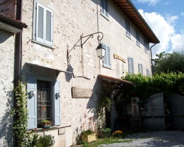 House Sitting in Pozzi - Seravezza (LU), Italy