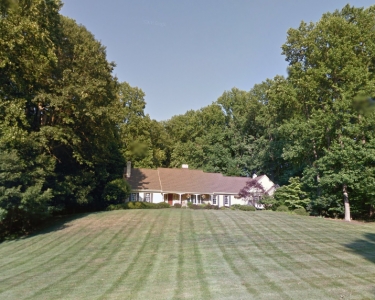 House Sitting in Clarksville, Maryland