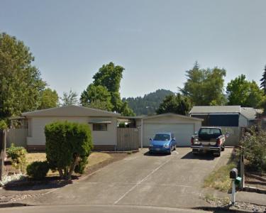 House Sitting in Springfield, Oregon