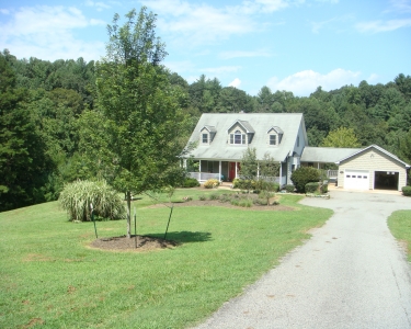 Luxury Home in Elkin, North Carolina