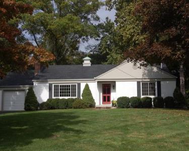 House Sitting in Basking Ridge, New Jersey