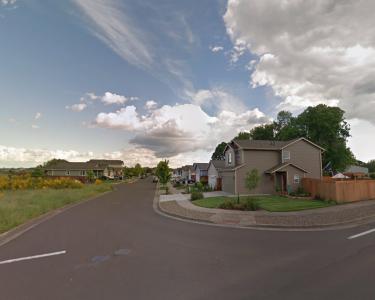 House Sitting in Albany, Oregon