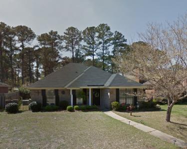 House Sitting in Montgomery, Alabama