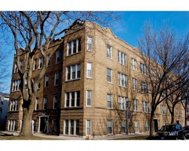 House Sitting in Chicago, Illinois