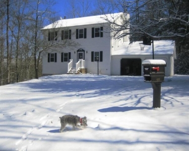 View Details of House Sitting Assignment in Hendersonville, North Carolina