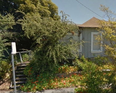 View Details of House Sitting Assignment in Oakland, California