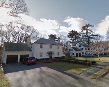 View Details of House Sitting Assignment in Wellesley, Massachusetts