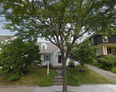 View Details of House Sitting Assignment in West Roxbury, Massachusetts