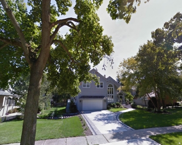 View Details of House Sitting Assignment in Hinsdale, Illinois