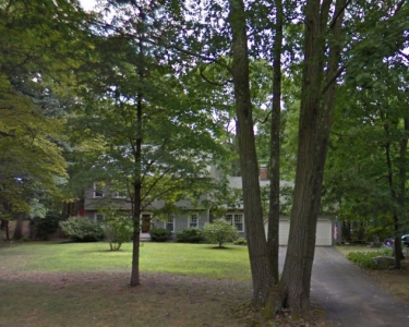 View Details of House Sitting Assignment in Guilford, Connecticut