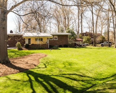 View Details of House Sitting Assignment in Alexandria, Virginia