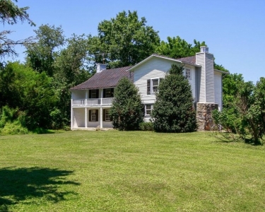 View Details of House Sitting Assignment in Brookeville, Maryland