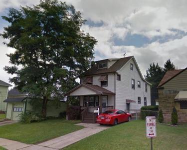 House Sitting in Garfield Heights, Ohio