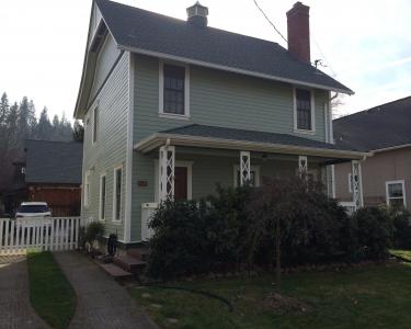 House Sitting in Jacksonville, Oregon