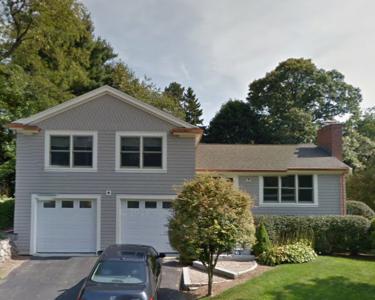 House Sitting in Marblehead, Massachusetts