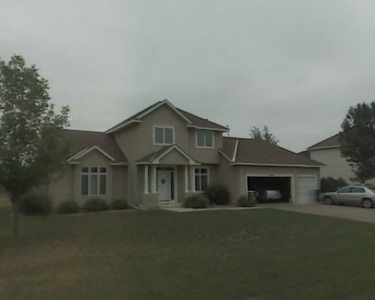 View Details of House Sitting Assignment in Lakeville, Minnesota