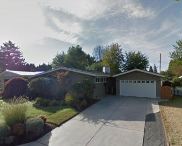 House Sitting in Springfield, Oregon