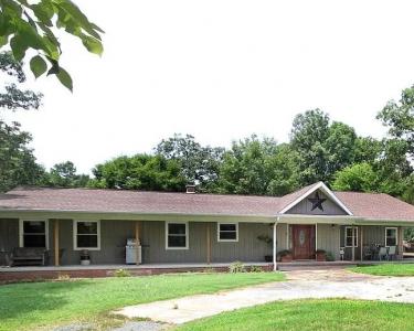 View Details of House Sitting Assignment in Charlotte, North Carolina