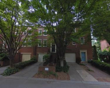 House Sitting in Washington, District of Columbia