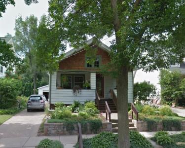 House Sitting in Madison, Wisconsin