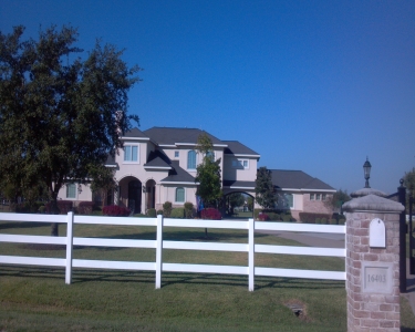 House Sitting in Cypress, Texas