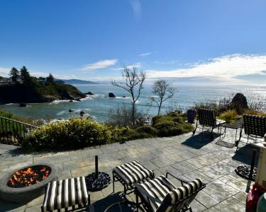 House Sitting in Brookings, Oregon