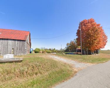 House Sitting in Foster, Kentucky