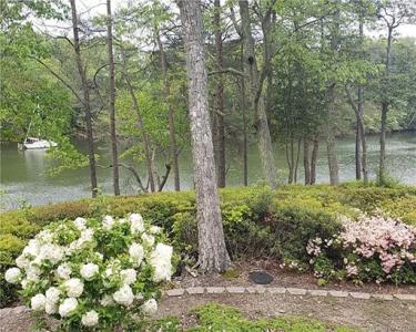 View Details of House Sitting Assignment in Hartfield, Virginia