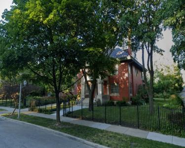 View Details of House Sitting Assignment in Chicago, Illinois