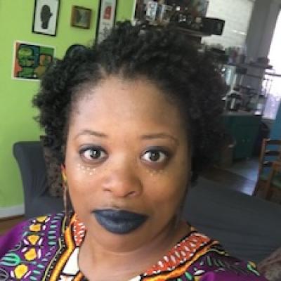 House Sitter Shanna Bowie