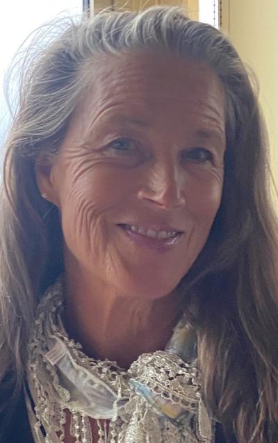 House Sitter Cheryle Gail