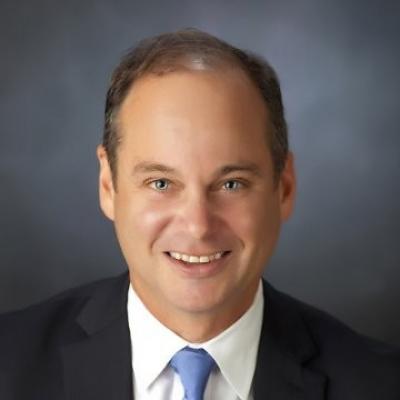 House Sitter Peter Fariel