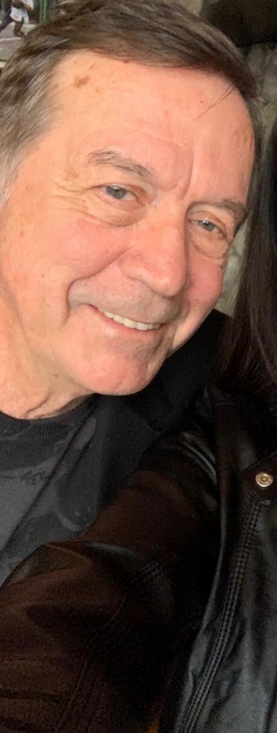 House Sitter Wayne Shirley