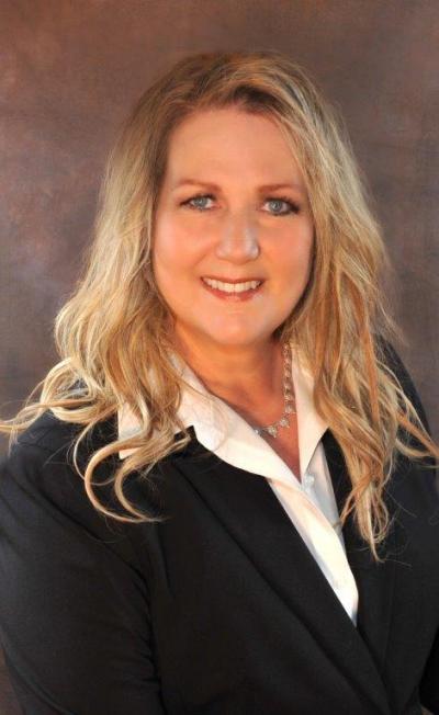 House Sitter Dana Riley