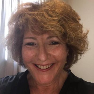 House Sitter Jan Mitchell