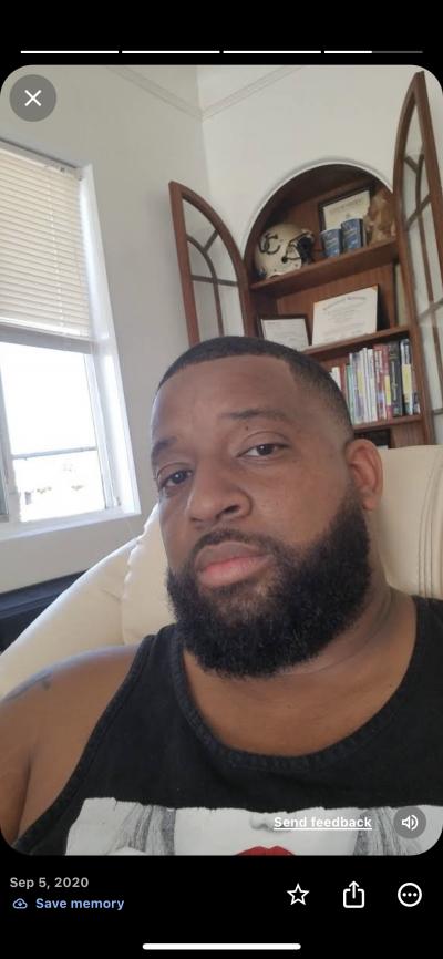 House Sitter Michael Davis