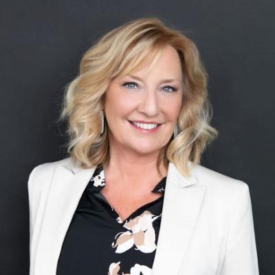 House Sitter Kathy Shay