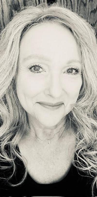 House Sitter Jennifer Yeafoli