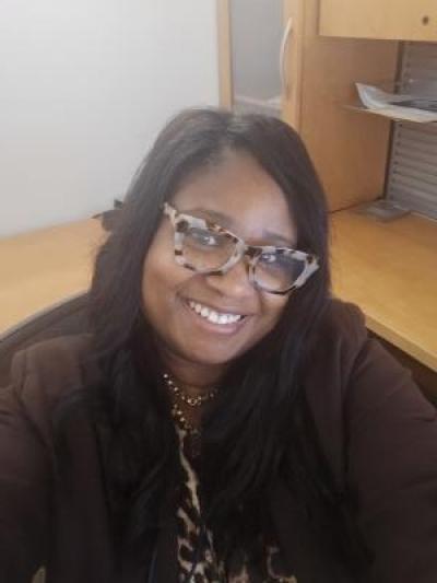 House Sitter Theresa Gayles