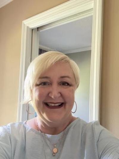 House Sitter Shannon Navin